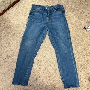 American Eagle Mom Jeans